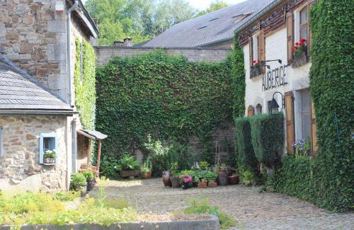 Heyd Hotel | Discover Auberge du Val d'Aisne: Pet-Friendly Retreat