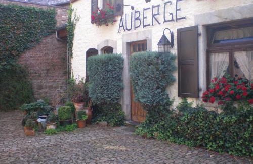 Heyd Hotel | Discover Auberge du Val d'Aisne: Pet-Friendly Retreat