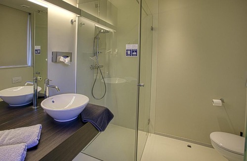 Enghien Hotel | Elegant Auberge du Vieux Cedre: 4-Star Family-Friendly Stay