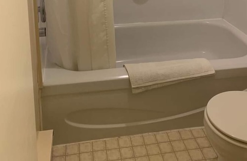 Algoma District Hotel | Auberge Eldo Inn