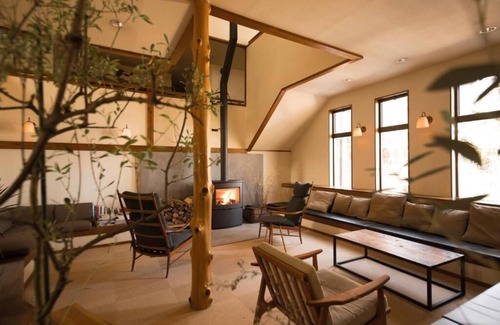 Takayama House | Exceptional Auberge Hidanomori: Top-Rated with Restaurant & Breakfast