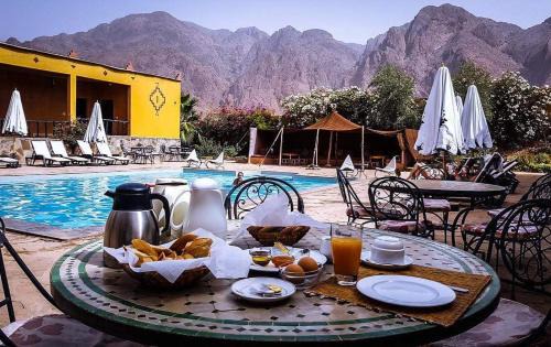 Asgaour Hotel | Experience Auberge Kasbah Chez Amaliya: Family-Friendly Oasis