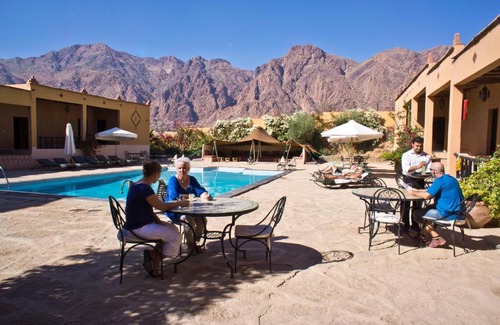 Asgaour Hotel | Experience Auberge Kasbah Chez Amaliya: Family-Friendly Oasis