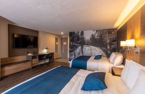 Mont-Laurier Hotel | Eco-Friendly Stay at Auberge l'Étape with Breakfast Included