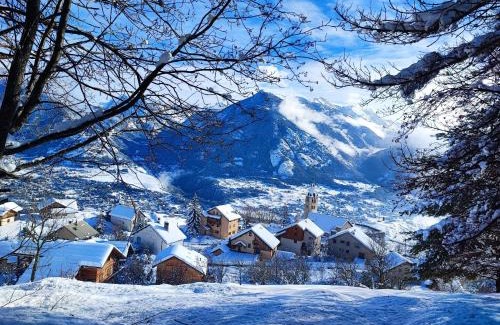 Puy-Saint-Pierre Hotel | Discover La Maison de Catherine: Pet-Friendly Paradise