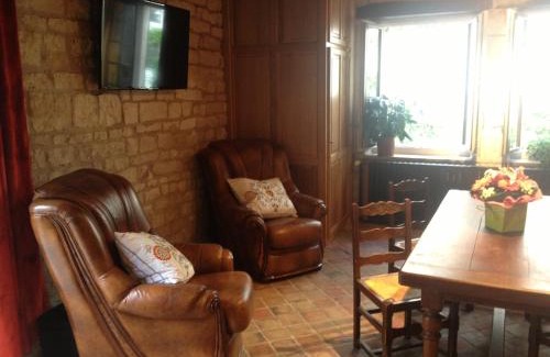 Vincelottes Hotel | Inviting Auberge Les Tilleuls: Pet Friendly & Family Oriented