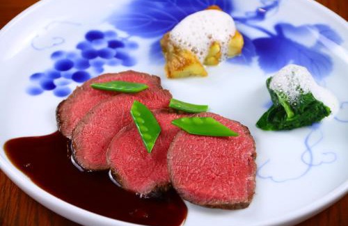 Hita Hotel | Family-Friendly Retreat at オーベルジュ リヒト with Hot Tub