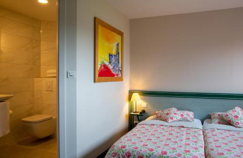 Scherwiller Hotel | Discover Auberge Ramstein: Oceanfront Retreat & Pet-Friendly