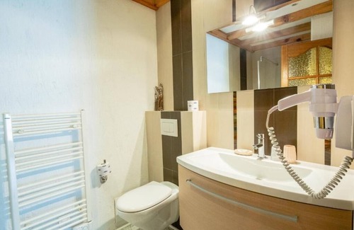 San-Gavino-di-Carbini Hotel | Guest Rated: 9.8 at AUBERGE U n'Antru Versu