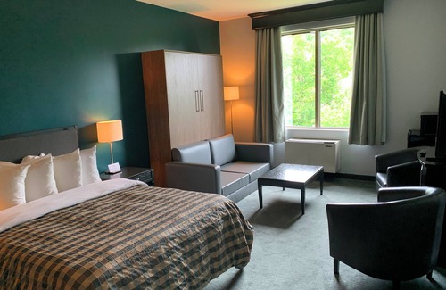 Saint Come Hotel | Family-Friendly Getaway at Auberge Val Saint-Côme