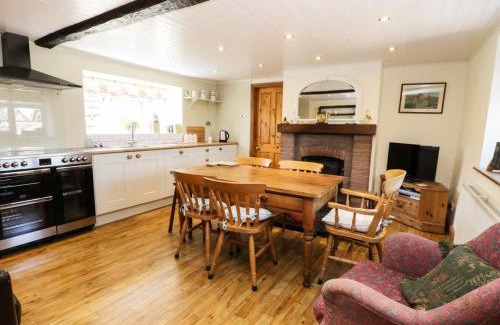 Nawton House | Family-Friendly Auburn House: 4-Star Retreat with Top Reviews