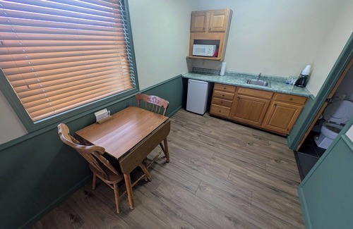 Auburn Hotel | Discover Auburn Inn Motel & Long Creek RV Park: Family-Friendly Stay