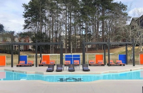 Auburn Condo | Premier Auburn Unit Near University with Pool & Spa Access