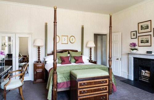 Basingstoke Hotel | Pet-Friendly Audleys Wood Hotel in Basingstoke - 4 Star Stay