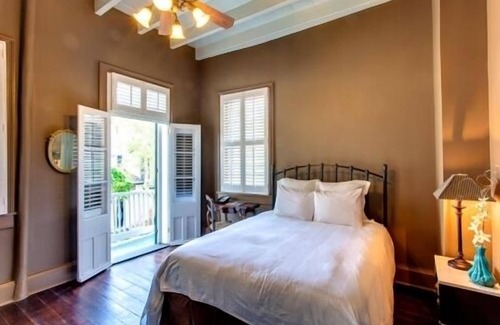French Quarter Hotel | Discover Audubon Cottages: Guest Rated 9.6 with Pool & Breakfast