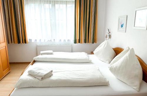 Kirchdorf in Tirol Apartment | Pet-Friendly Appartement Mayr with Pool & Family Amenities
