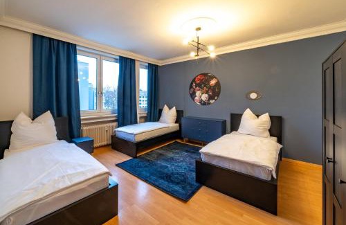 Mitte Apartment | Central 75m2 Balcony Retreat with Breakfast & Family Focus