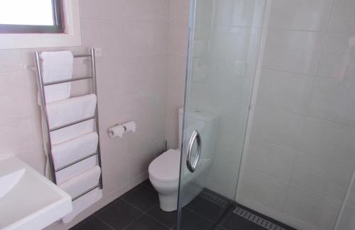 Augathella Hotel | Discover Augathella Motel & Caravan Park: Family-Friendly Stay