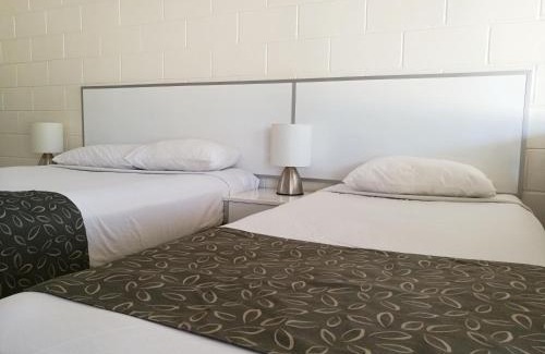 Augathella Hotel | Discover Augathella Motel & Caravan Park: Family-Friendly Stay