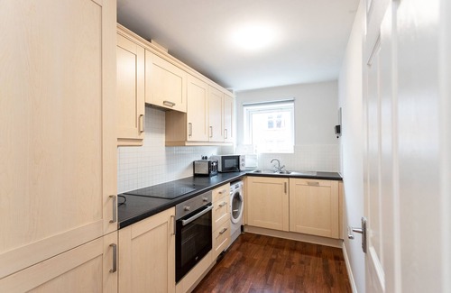 Swindon House | Ideal Long Stay for Contractors with Family-Friendly Amenities