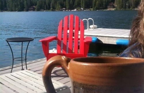 Sagle House | Unforgettable Getaway at Bottle Bay Marina - 9.8 Rated