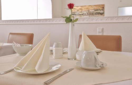 Bad Elster Hotel | Pet-Friendly Escape at Augustenhof with Top Amenities