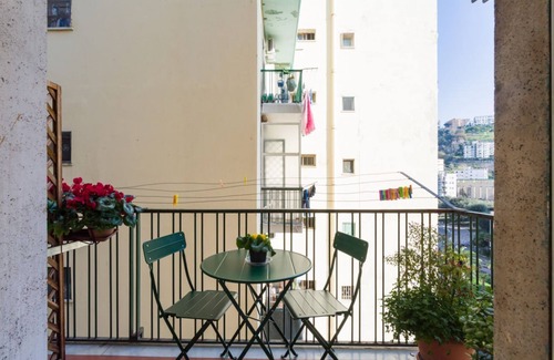 Fuorigrotta Apartment | Augusto 42 mini apartment By Dimorra