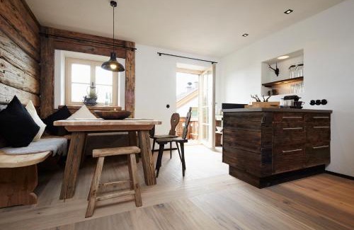 Saalfelden am Steinernen Meer Ski Chalet | Discover Auhäuslgut: Family-Friendly Retreat with Top Ratings