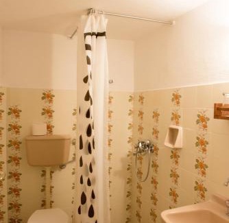 Eresos-Antissa Apartment | Pet-Friendly Aumkara with Ocean View and Breakfast