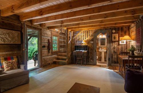 Pisgah Forest House | Welcoming Aunt Babbie's Cabin: Family-Friendly Retreat