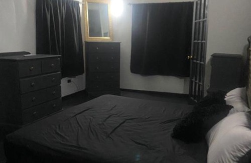 Saint Peter Parish Apartment | Comfortable Auntie Fiona's Cottage - Pet and Child Friendly