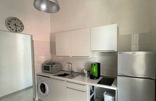 Naples Apartment | Auntie's Pop House