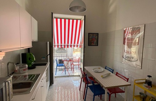 Naples Apartment | Auntie's Pop House