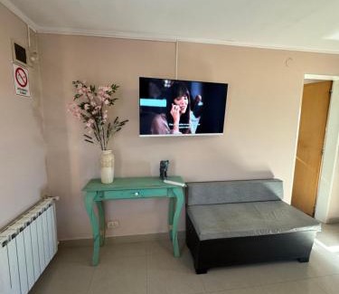 General Fernandez Oro Apartment | Inviting Aura: Guest Rated 9.1, Pet & Child Friendly