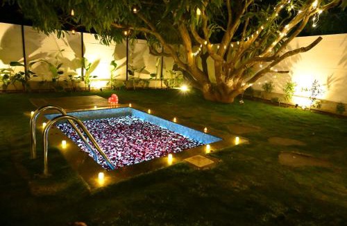 Ramanagara Hotel | Aura Farms - Private Pool Cottages