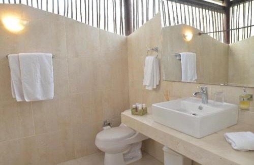 Bocachica Hotel | Serene Aura Hotel Barú: Pet Friendly with Private Beach