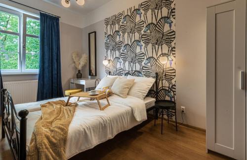Stare Miasto Apartment | Pet-Friendly AURA No 1: Family Comfort Awaits You