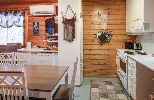 Kehys-Kainuu House | Relax at Aurinkoalppi 11a with Lake View and Spa Amenities
