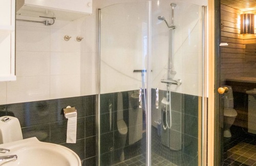Sotkamo House | Family-Friendly Aurinkoranta 9 a with Spa and Kitchen