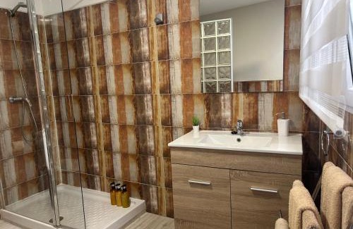 La Trinidad Apartment | Discover Plaza Aurora: Family-Friendly Getaway in the Heart