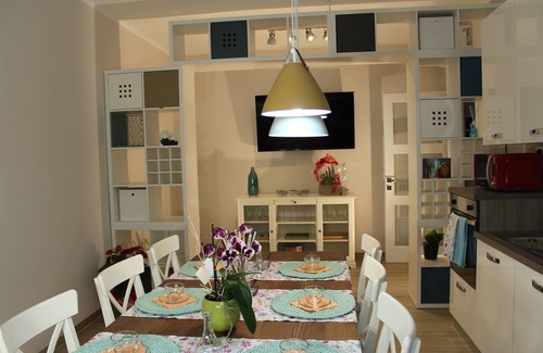 Pisa Bed & Breakfast | Ocean View Aurora BnB - Guest Rated 9.6/10 with Breakfast