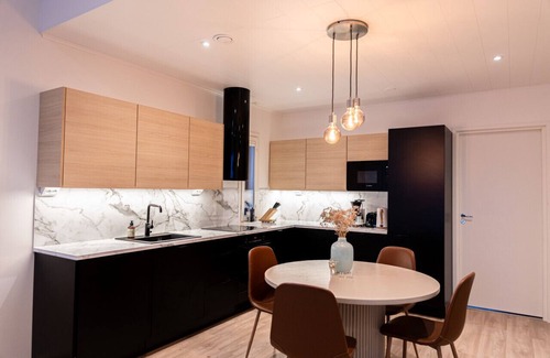 Rovaniemi House | Aurora Chalet II by BookLapland