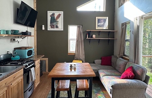 Fairbanks Cabin | Aurora Getaway Cabin