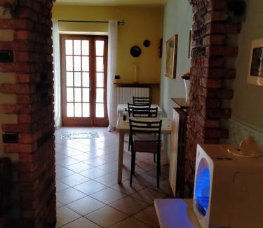 Cavaion Veronese Bed & Breakfast | Cozy B&B Aurora: Pet-Friendly with Restaurant & Family Options