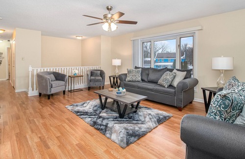 Aurora House | Aurora Rental- Lehnertz