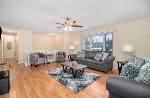 Aurora House | Family-Friendly Aurora Rental with Pool and Pet Amenities