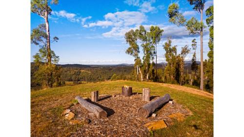 Talarm House | Pet-Friendly Retreat at Aurora Summit – Rated 9.7/10!