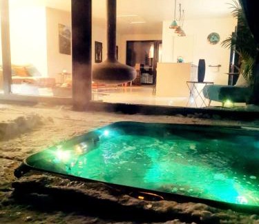 Kilpisjarvi Apartment | Relaxing Aurora View Lapland with Sky Room & Hot Tub