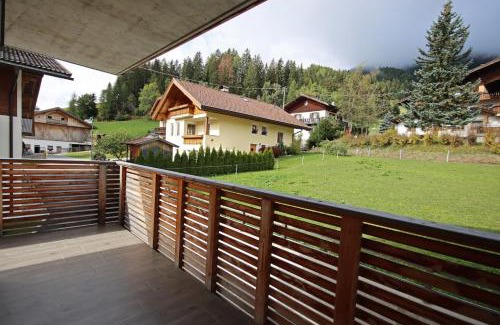 Valle San Silvestro Apartment | Discover Aurturist Dobbiaco Roulette: Family-Friendly Retreat