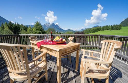 Bad Aussee House | Experience Ausseer Chalet: Pet-Friendly Retreat by Hallstatt